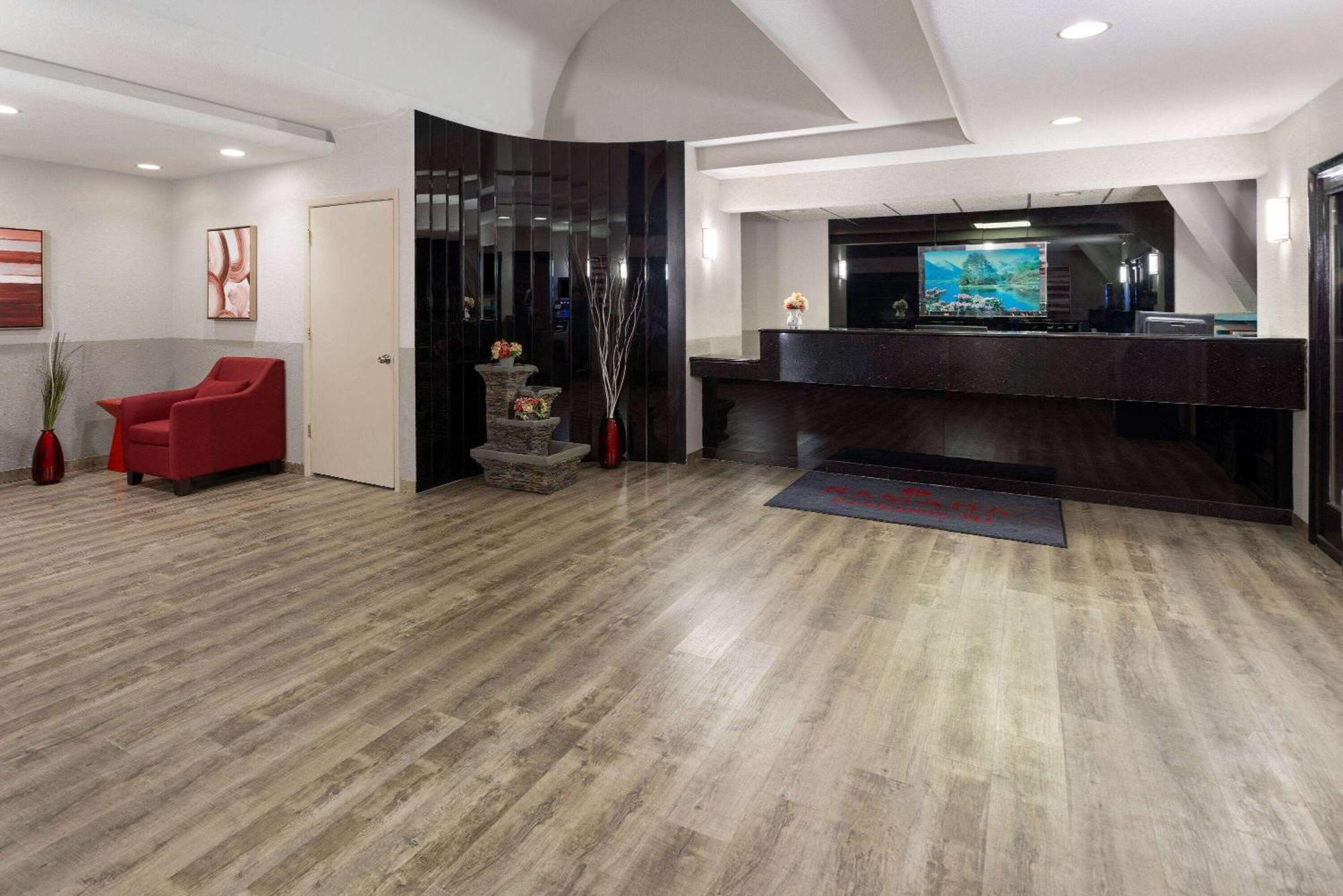 รามาดา บาย วินด์แฮม ปาร์ซิปพานี Hotel พาร์ซิพพานี ภายนอก รูปภาพ
